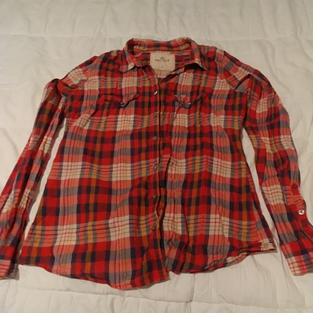 Hollister women's plaid shirt